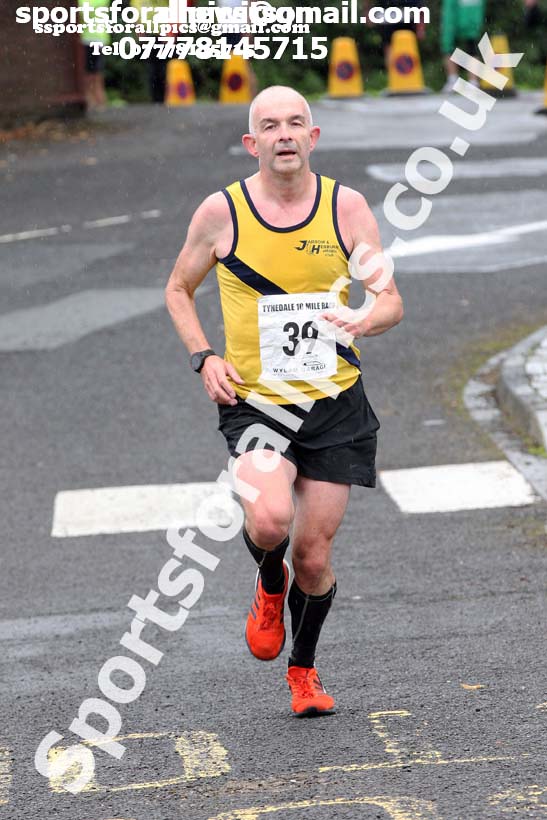 Tynedale Jelly Tea 10 Mile Road Race, Ovingham, Northumberland. Photo: David T. Hewitson/Sports for All Pics